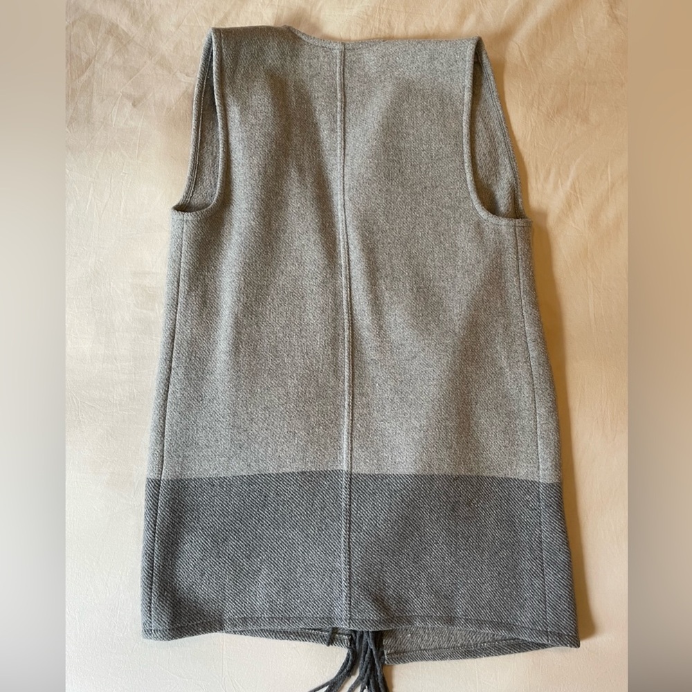 Vineyard Vines Long Gray Wool Fringe Vest, XXS - Picture 4 of 4